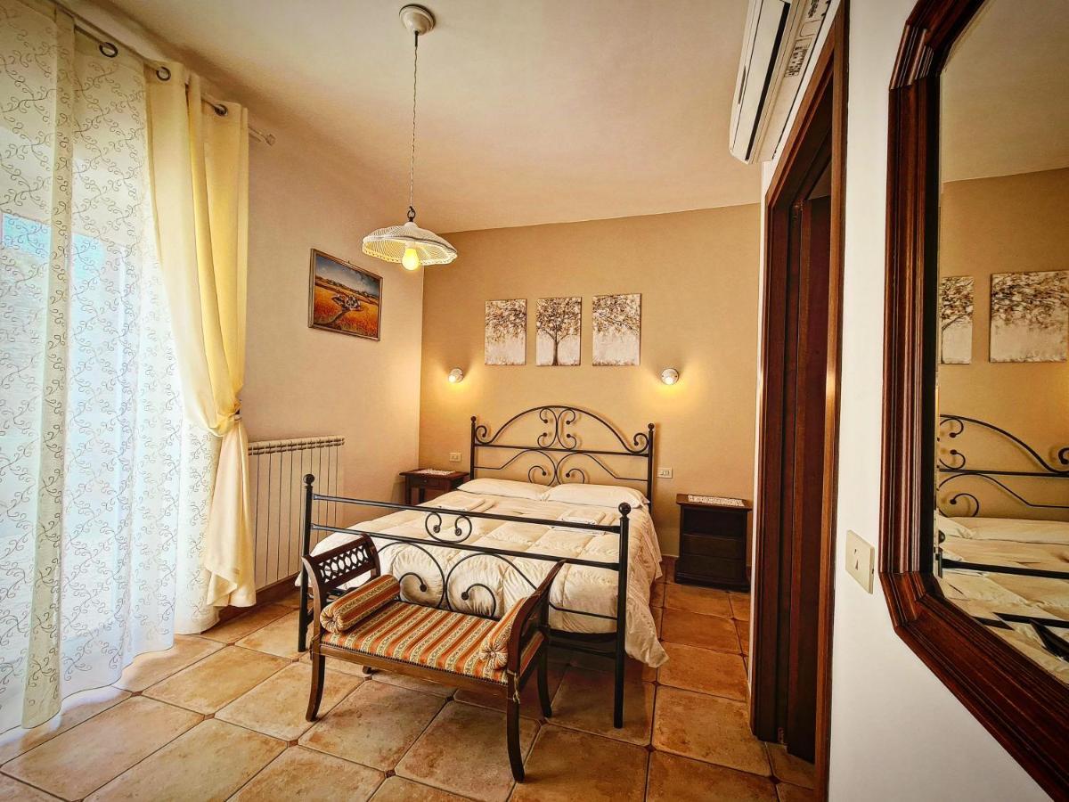 Bio Agriturismo Mare In Campagna Campofilone Екстериор снимка